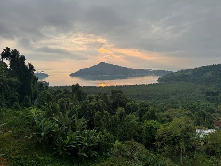 Evening settling over the islands