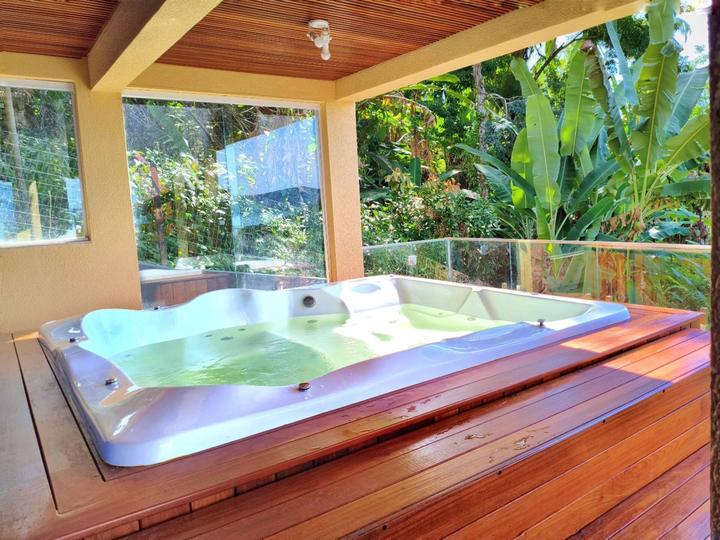 Seven seats in the spa